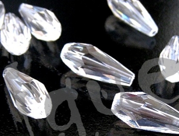 Tropfenperle transparent