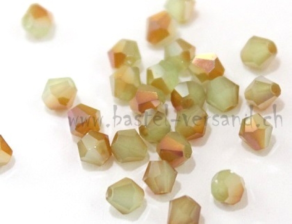 Glasperle Doppelkegel 4mm grün/kupfer