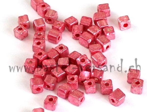 Glaswürfeli 4 x 3mm rosa