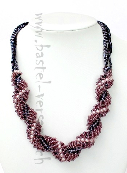 Halskette gedreht aubergine