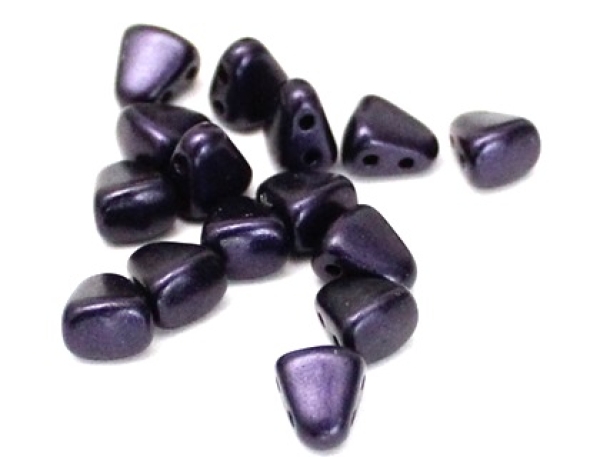 NIB-BIT 6 x 5mm metallic suede dark purple