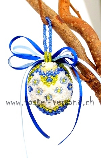 Perlenei ca. 4cm Blümchen blau