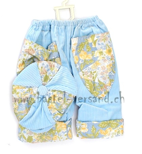 Puppenhose blau mit Hut für 50cm Puppe