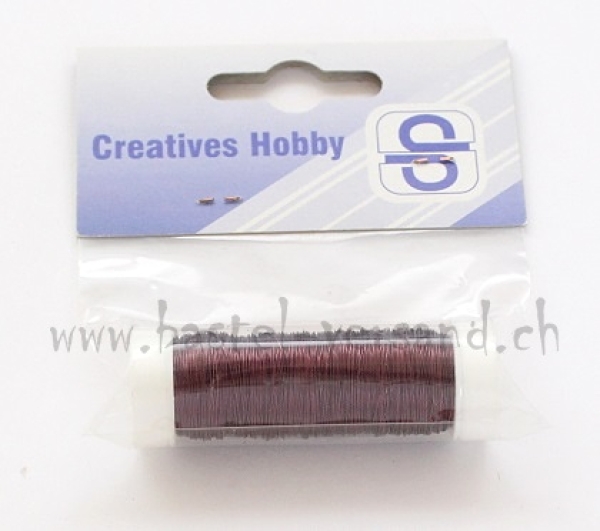 Schmuck und Häkeldraht dunkelrot