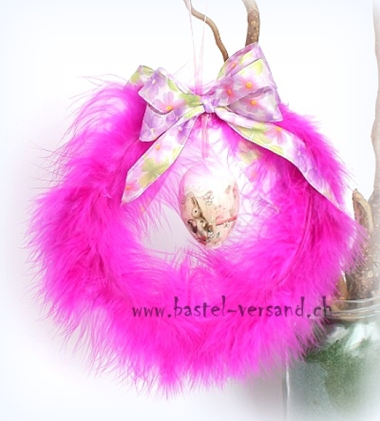 Ei im Federring pink