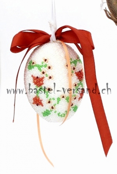 Perlenei Blumenranke