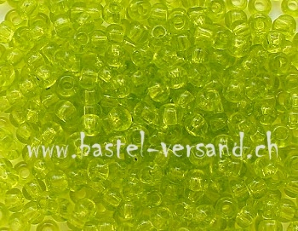 Toho Rocailles-Perlen 9/0 hellgrün 523