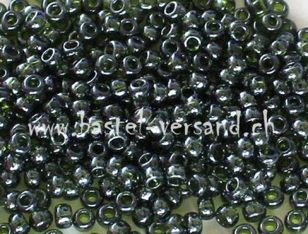 Rocailles-Perlen 9/0 dunkelgrün (leicht transparent) 1017